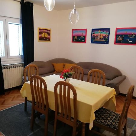 Apartment Artemisia 1 特罗吉尔 外观 照片