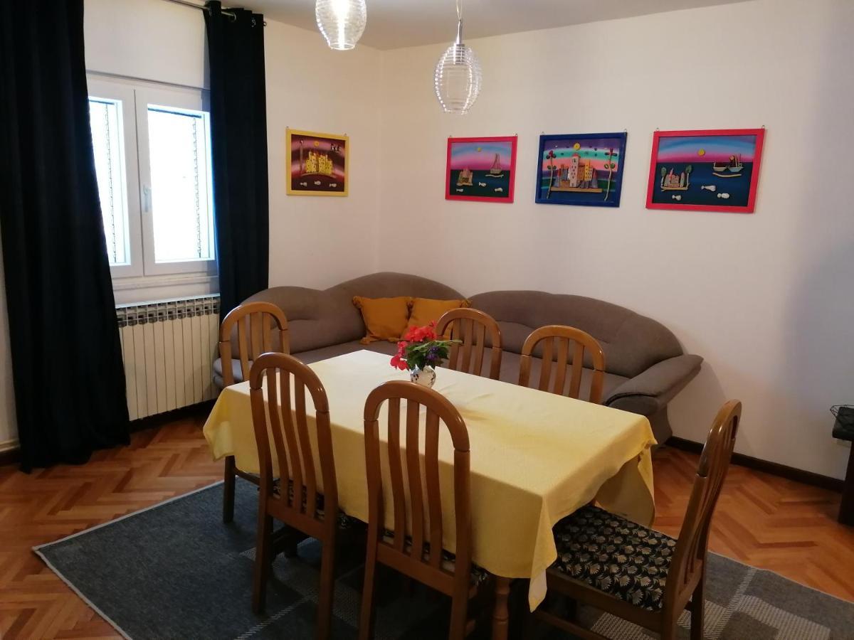 Apartment Artemisia 1 特罗吉尔 外观 照片