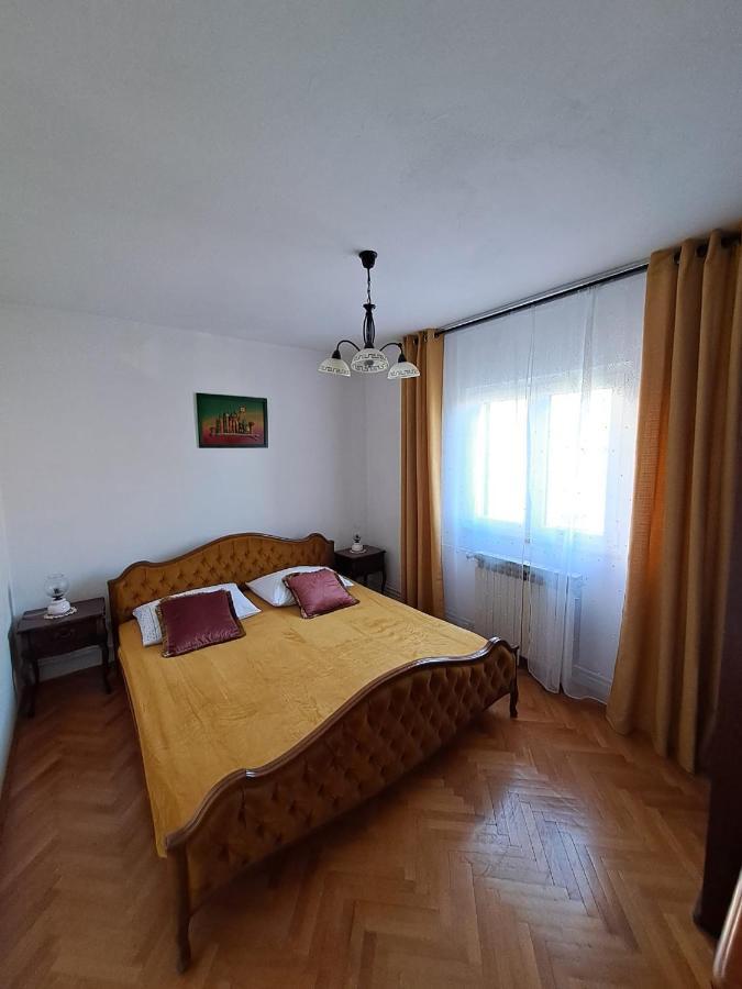 Apartment Artemisia 1 特罗吉尔 外观 照片